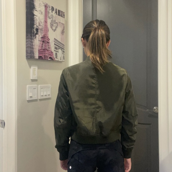 Bomber jacket - Picture 4 of 4